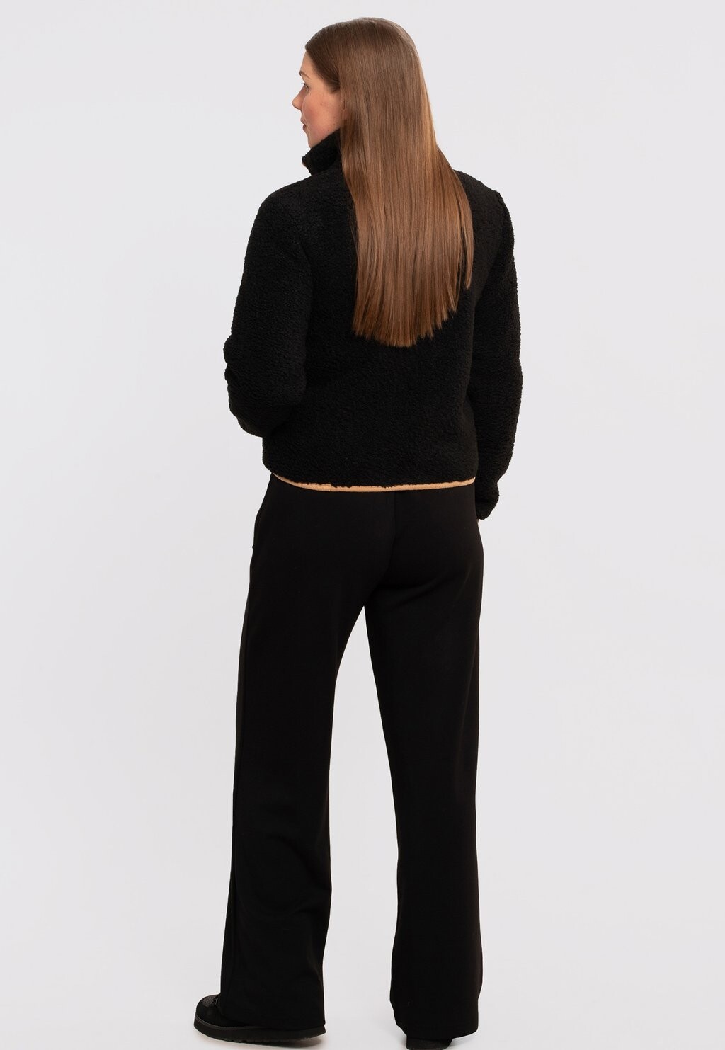 

Куртка MIDLAYER HATTUSAARI Luhta, черный