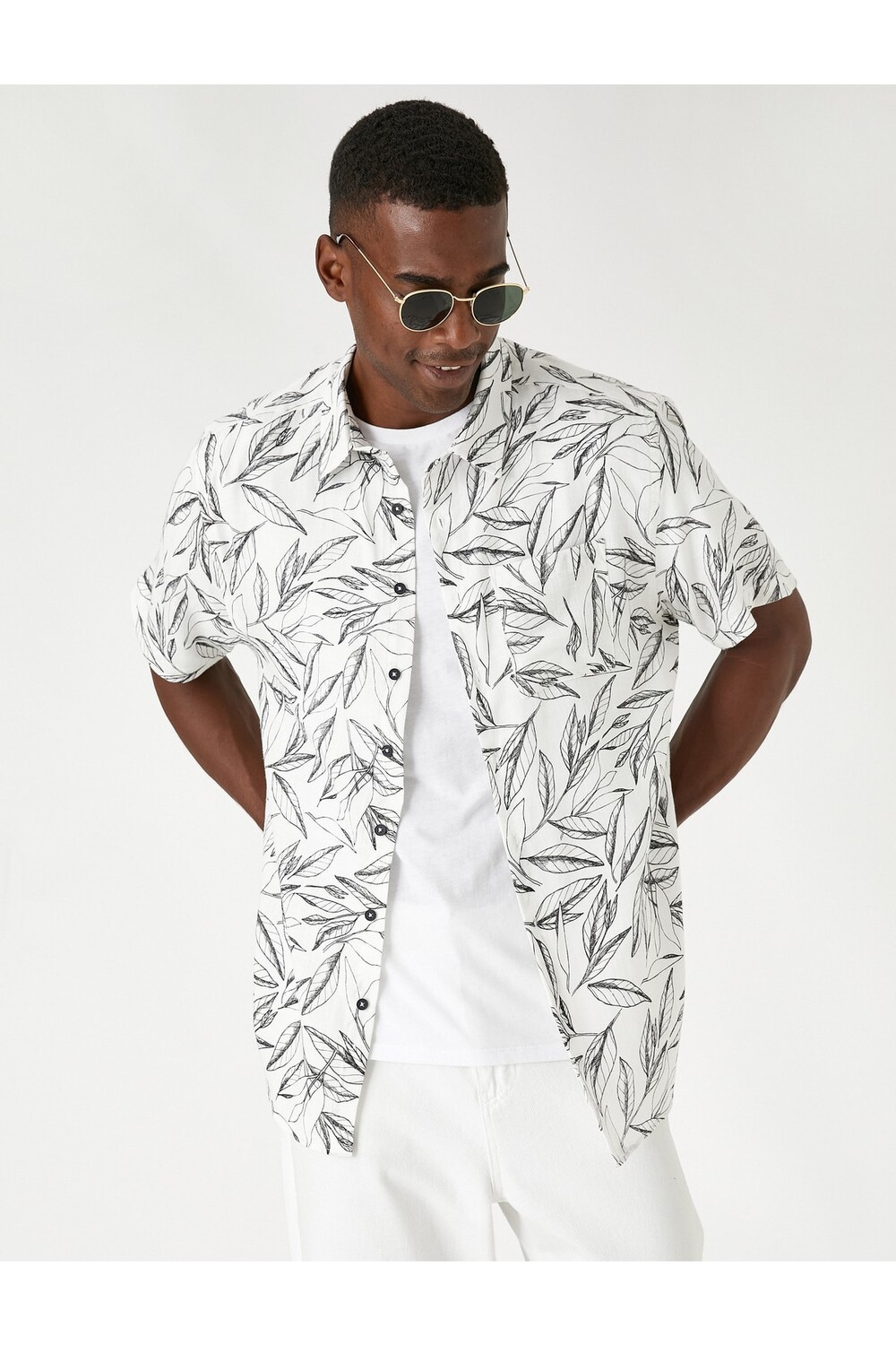 

Рубашка с коротким рукавом с цветочным узором Koton, белый