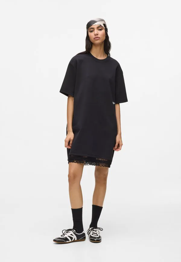 

Платье-Футболка, трикотажное платье Karl Lagerfeld Jeans, Black, Черный, Платье-Футболка, трикотажное платье Karl Lagerfeld Jeans, Black