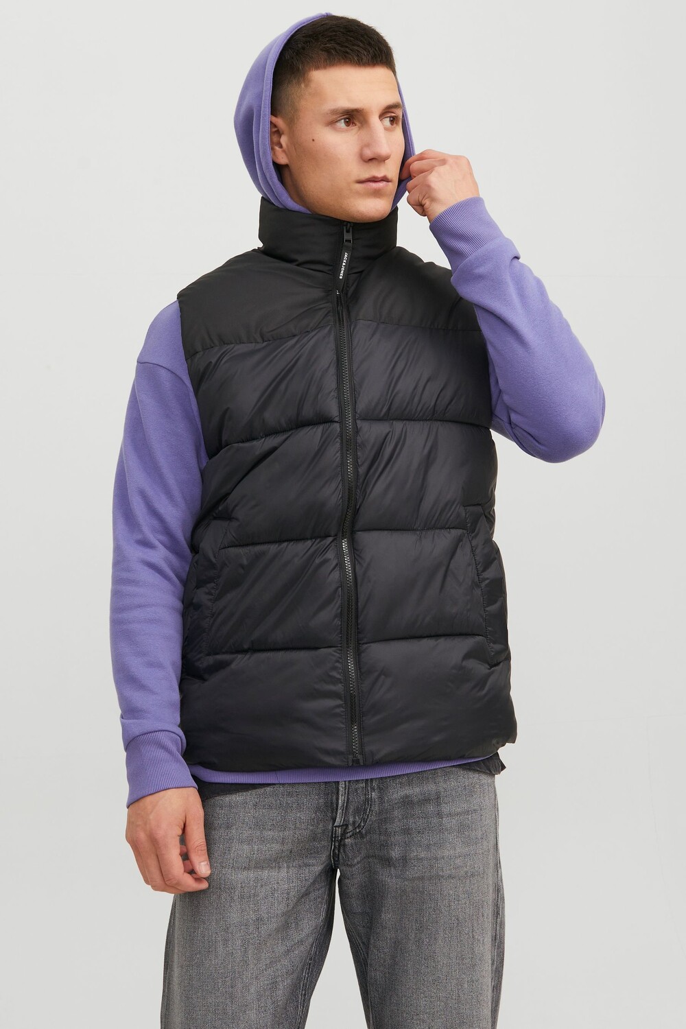 

Утепленный жилет Jack & Jones, черный