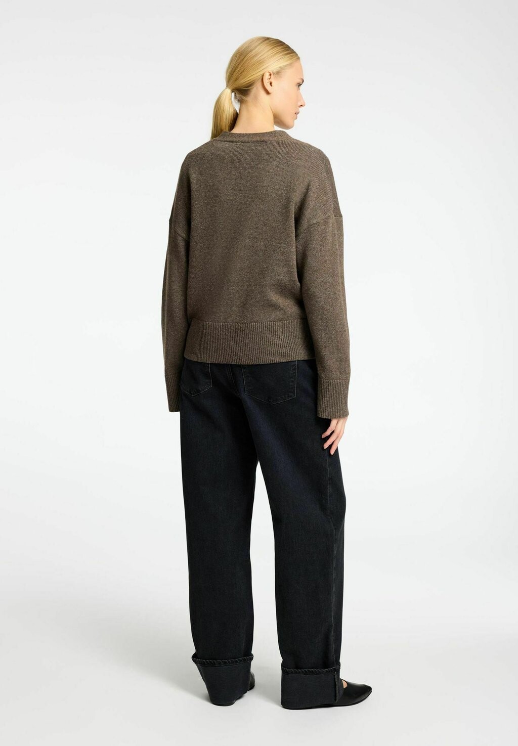 

Кардиган V AUSSCHNITT Selected Femme, оливковый