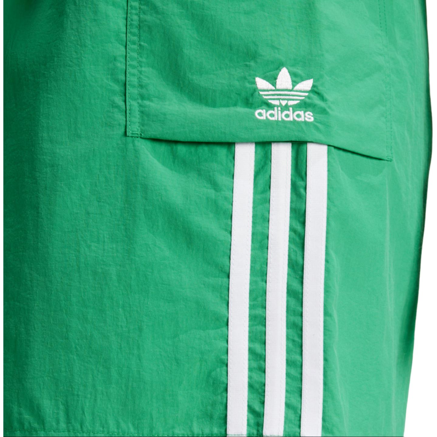 

Повседневные шорты женские зеленые Adidas Originals