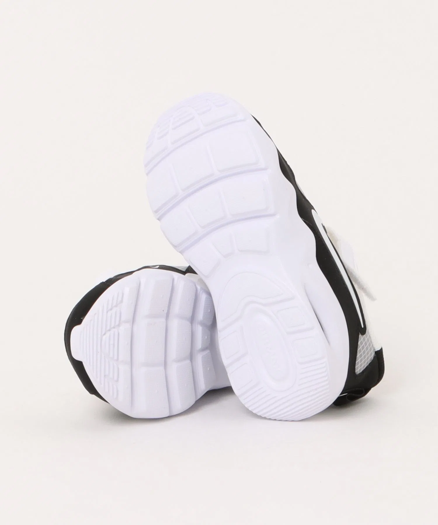 Детские кроссовки NIKE Air Max Nova TD для малышей бело-чёрные — фото 3
