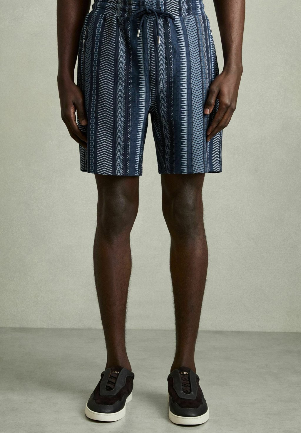 

Шорты RIVER AZTEC-DRAWSTRING Reiss, синий