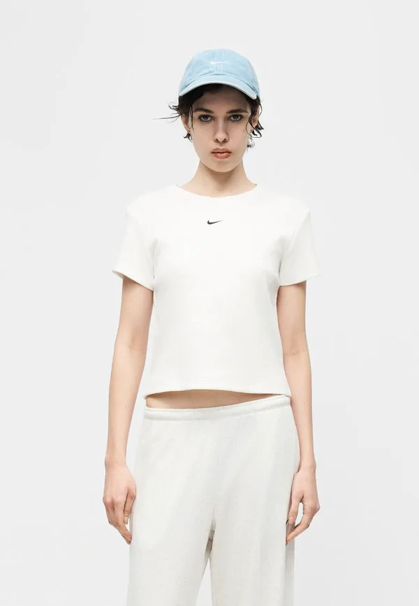Базовая футболка Nike Sportswear, White — фото 4