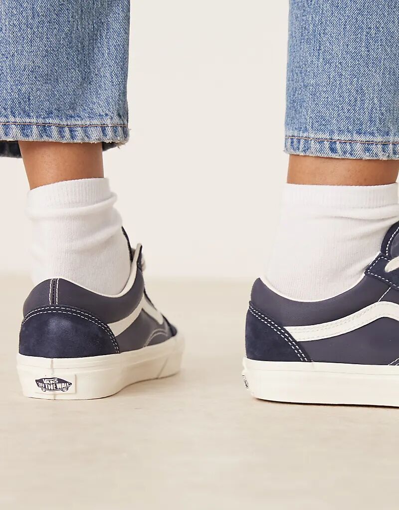 Кроссовки Vans Old Skool темно-синего цвета с бежевыми деталями — фото 3