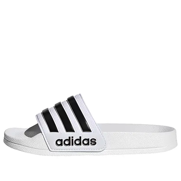 

Кроссовки adilette душевые слайдеры Adidas, белый