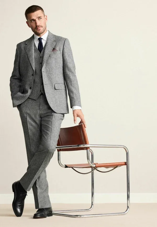 Жилет Regular Fit Signature Abraham Moon Donegal Next, серый — фото 4