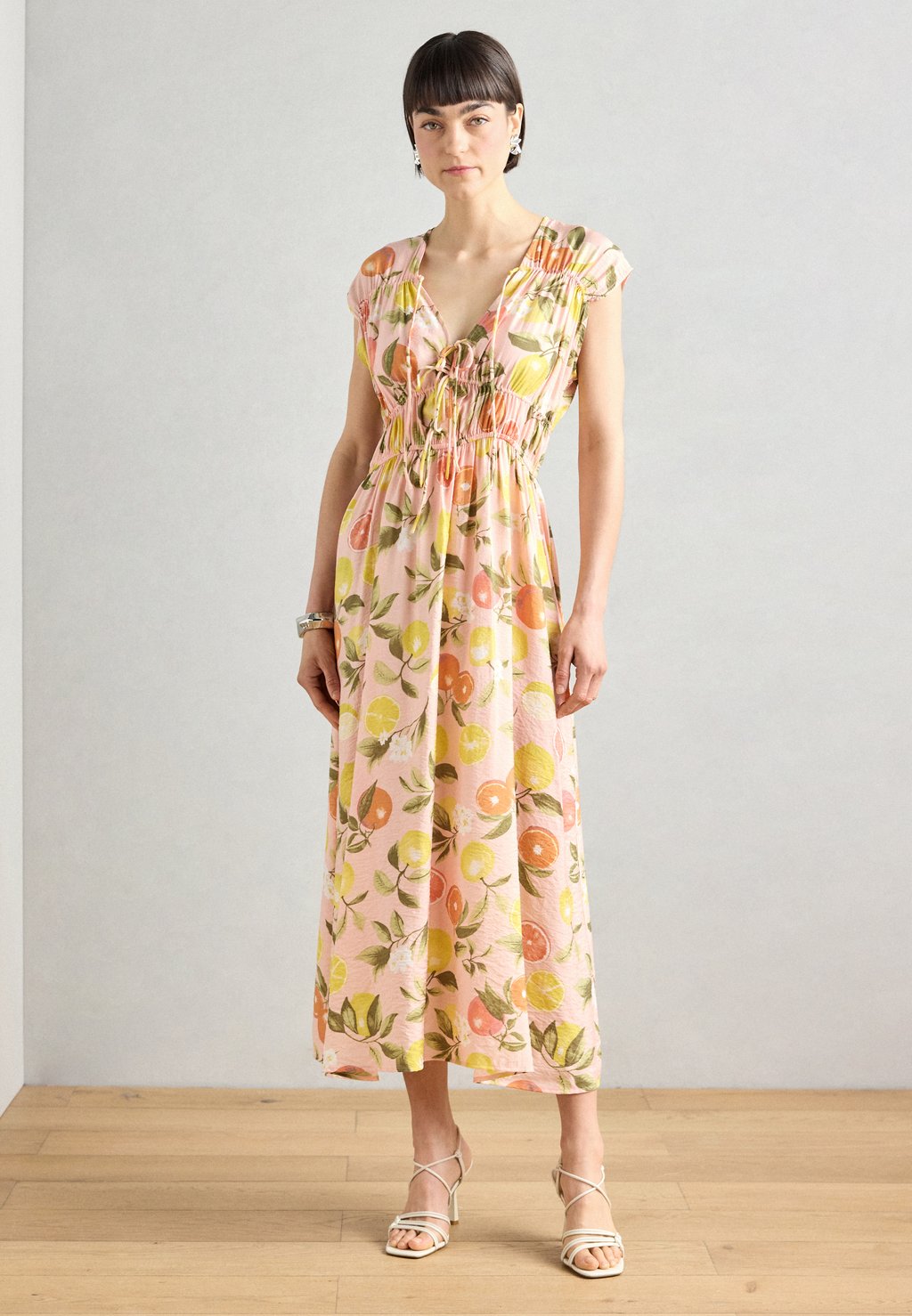 

Длинное платье DRESS ELSA Lindex, фуксия