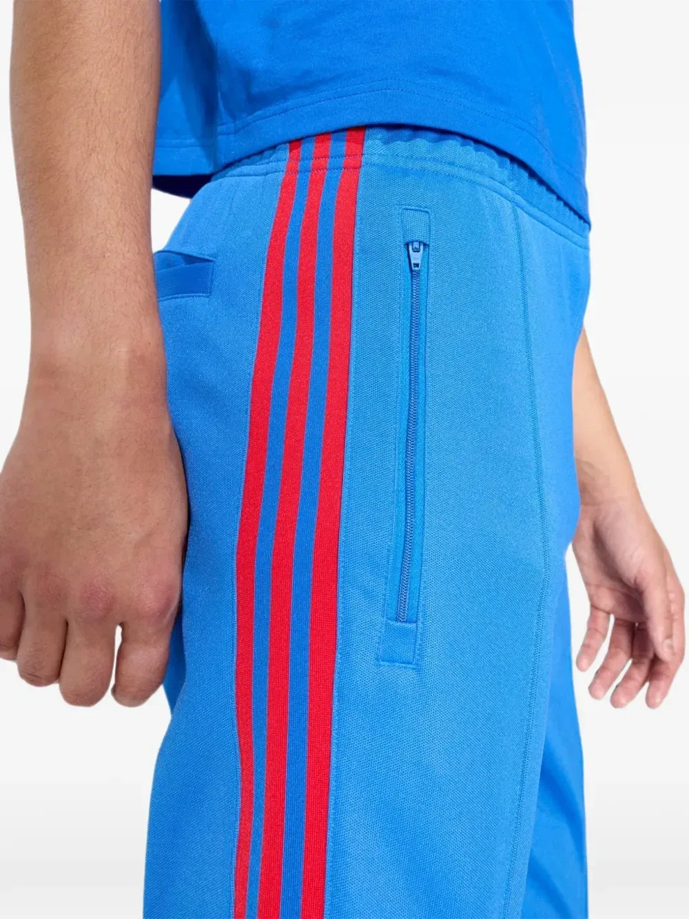 Спортивные штаны с вышитым логотипом и боковыми полосками Adidas, синий — фото 4