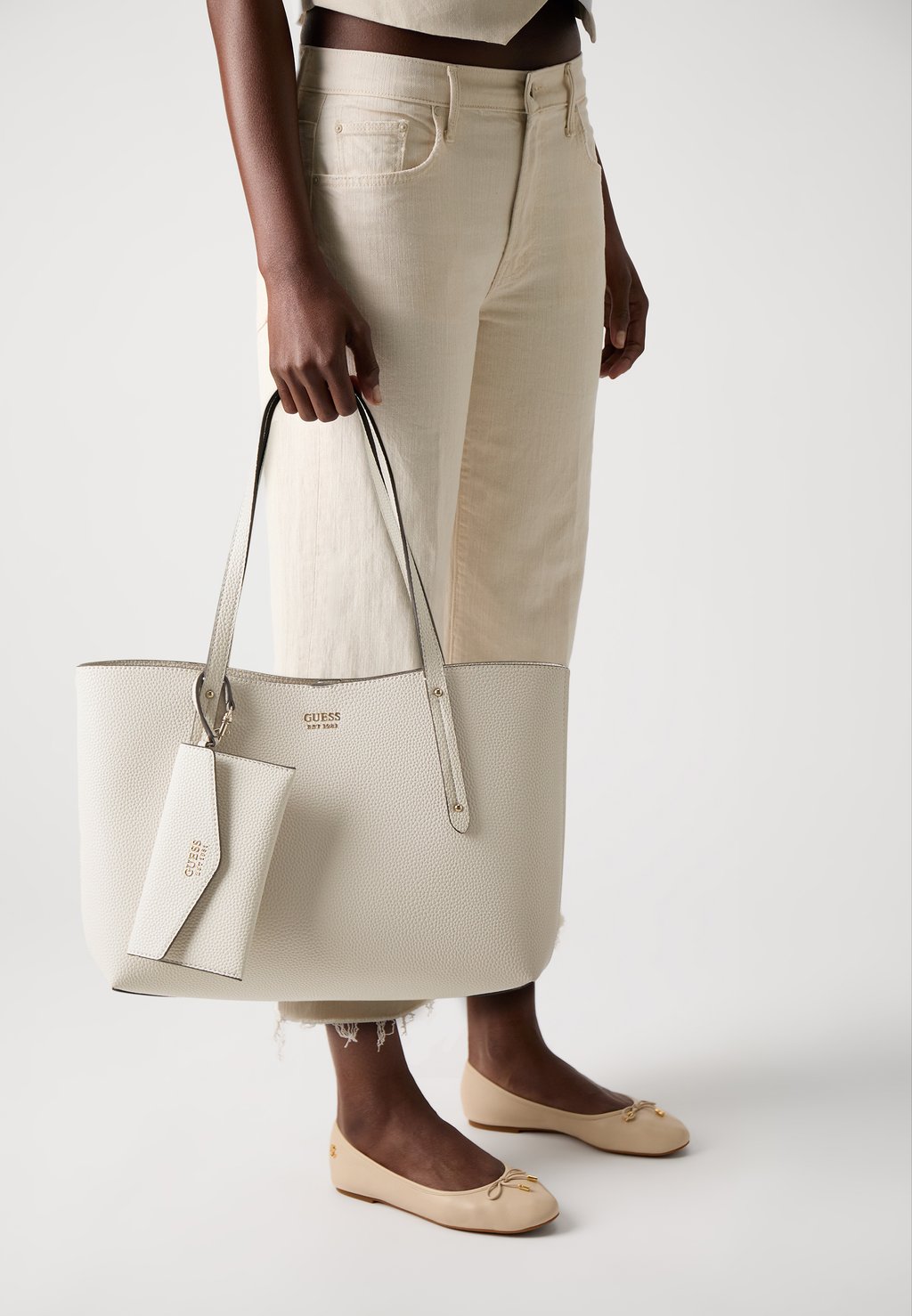 

Сумка-тоут BRENTON TOTE Guess, кремовый