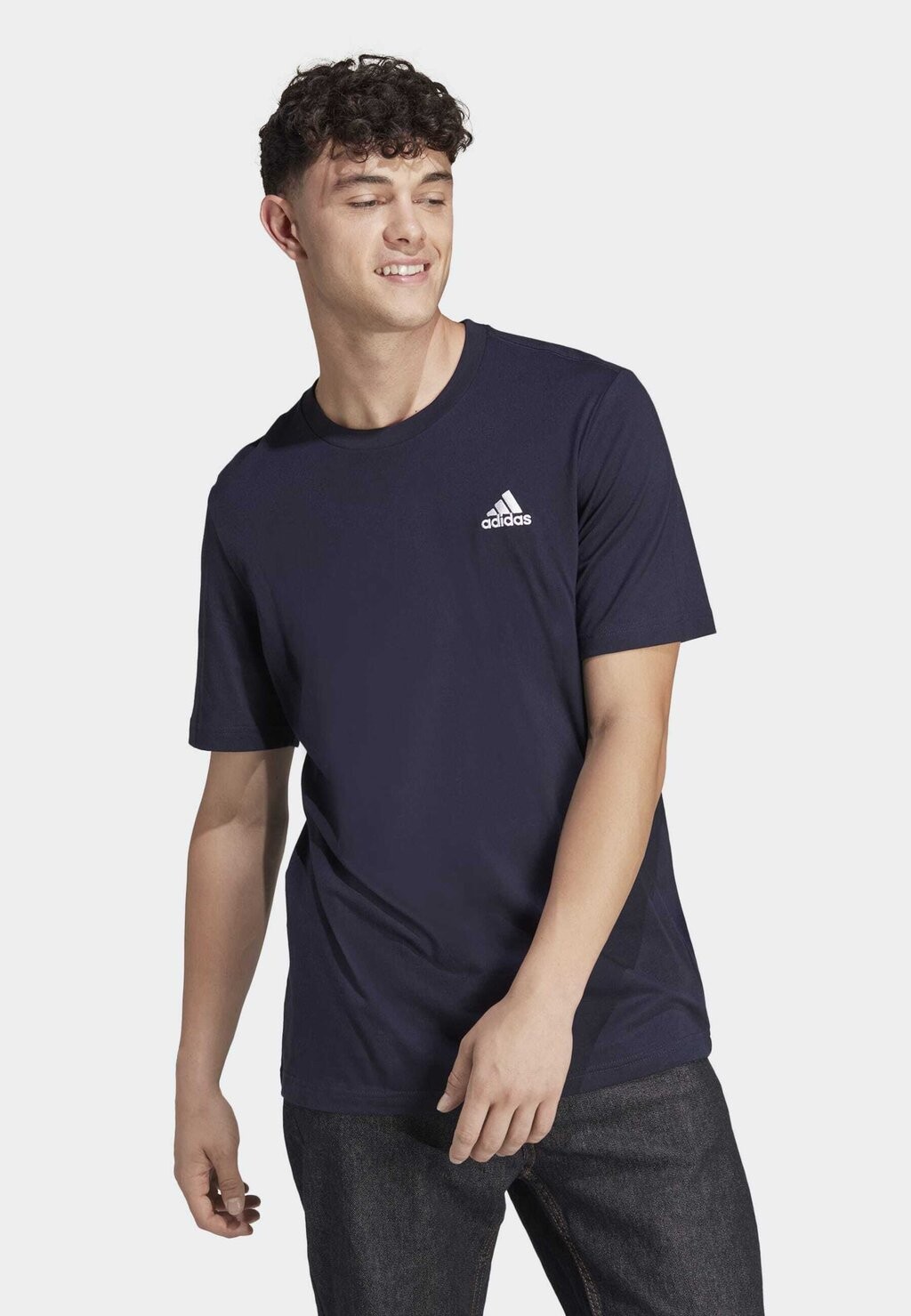 

Футболка Adidas ESSENTIALS SINGLE SMALL LOG, цвет Legend Ink, Серый, Футболка Adidas ESSENTIALS SINGLE SMALL LOG, цвет Legend Ink