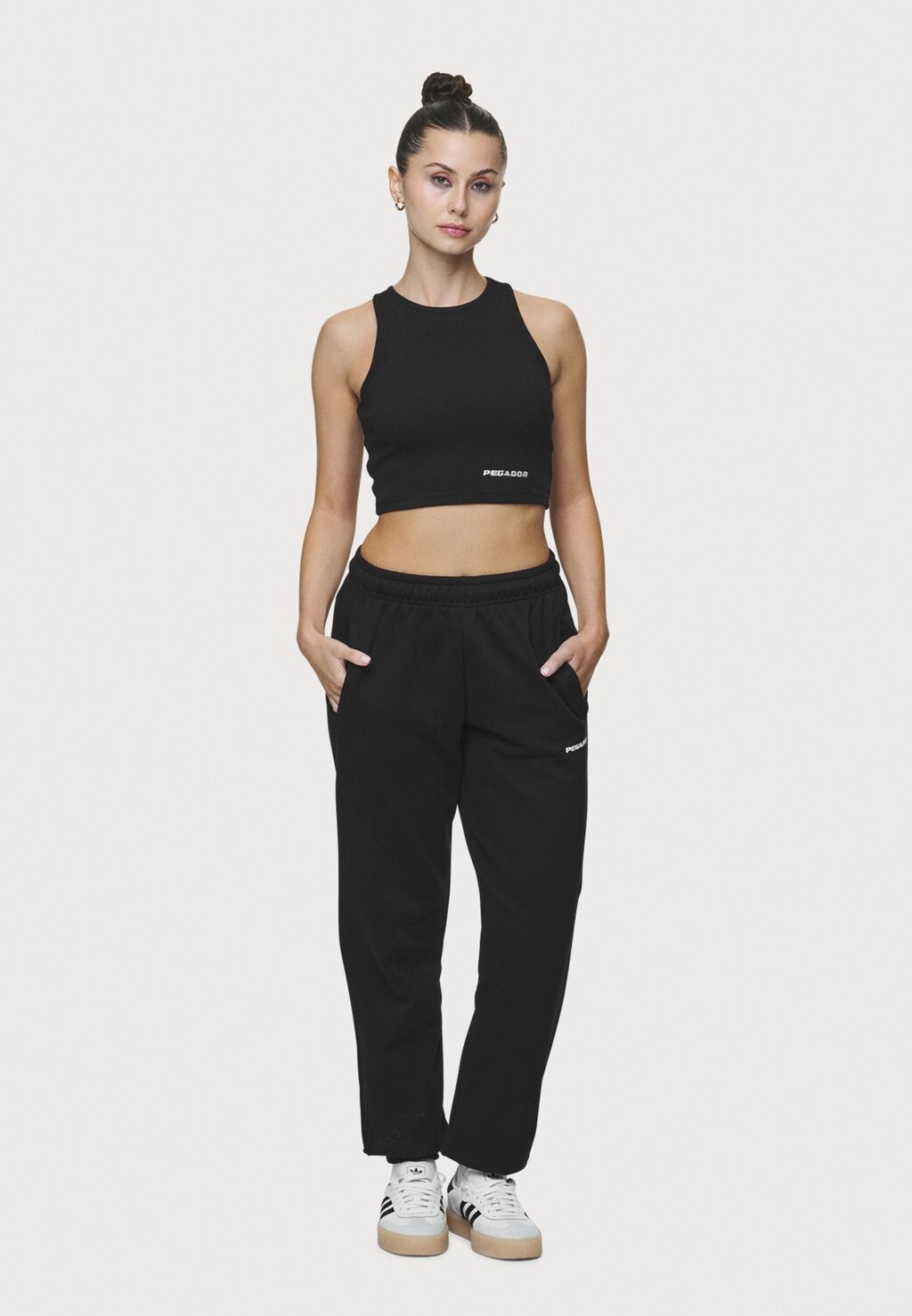 

Тренировочный низ VILLA HIGH WAISTED PANTS Pegador, черный