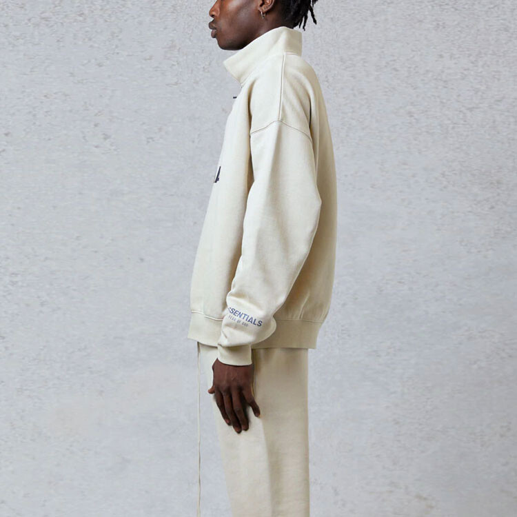 Толстовка унисекс FW20 кремового цвета Fear Of God Essentials, кремовый — фото 4