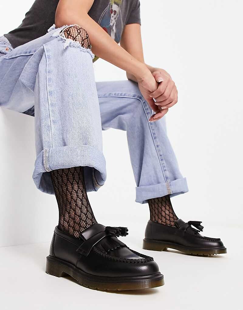 

Черные лоферы с кисточками Dr Martens Adrian
