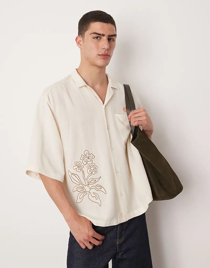 

Рубашка свободного кроя ASOS DESIGN из льняной смеси с вышивкой бежевого цвета