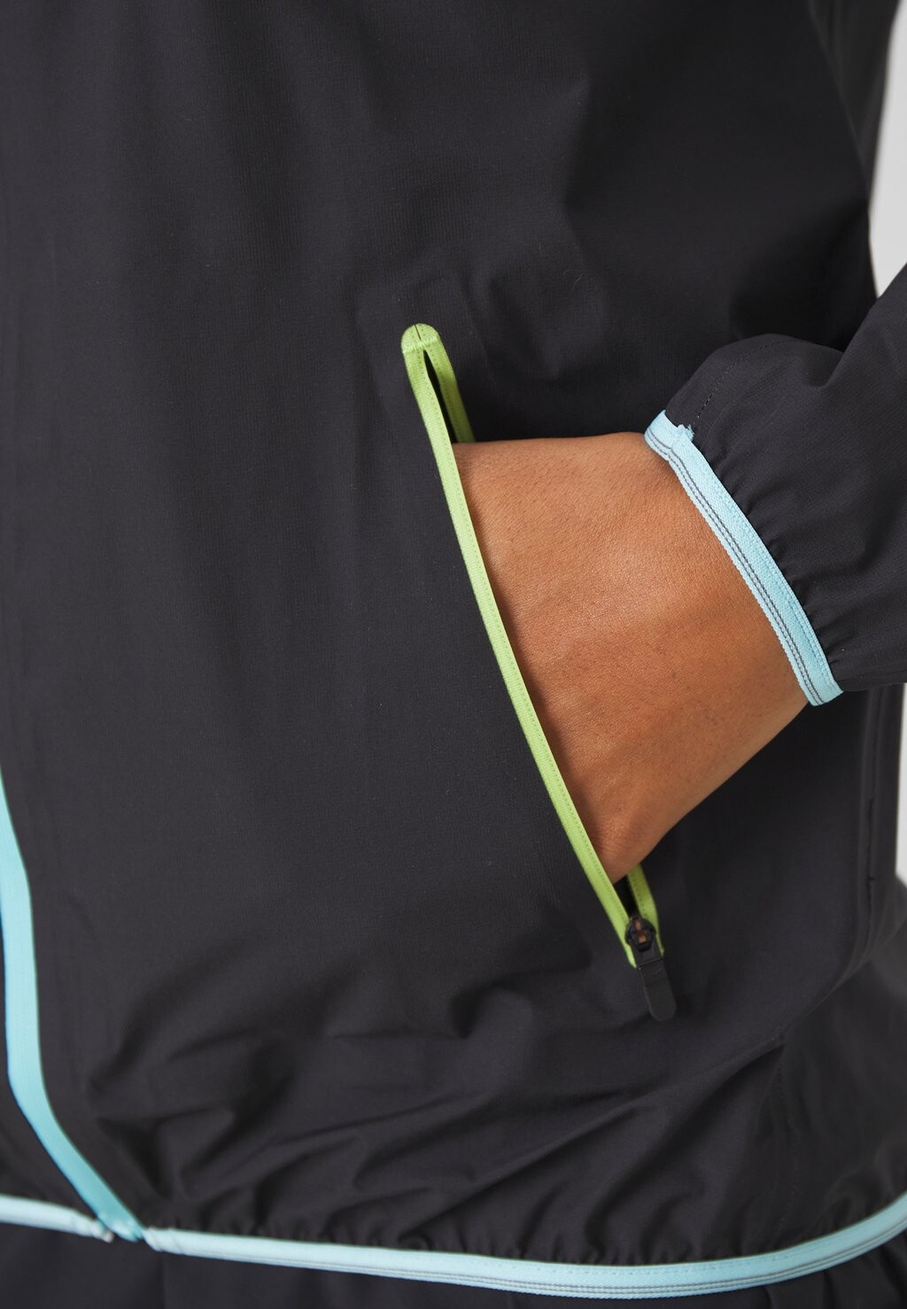 

Беговая куртка RAIN JACKET HOKA, черный