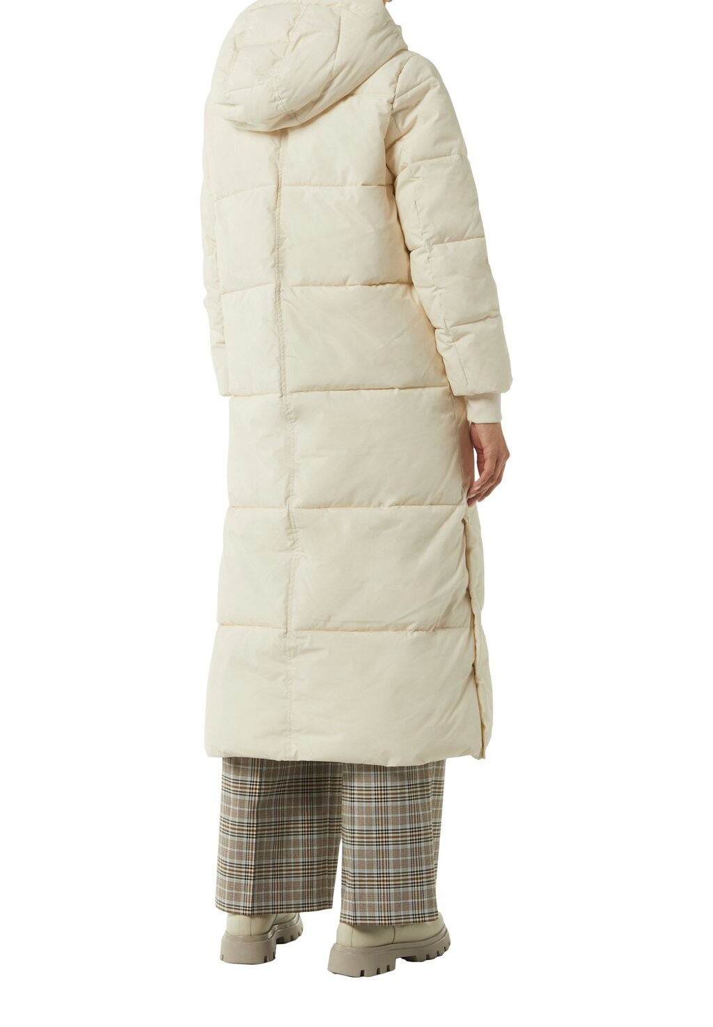 

Зимнее пальто MIT DRUCKKNÖPFEN AM SAUM comma casual identity, песочный