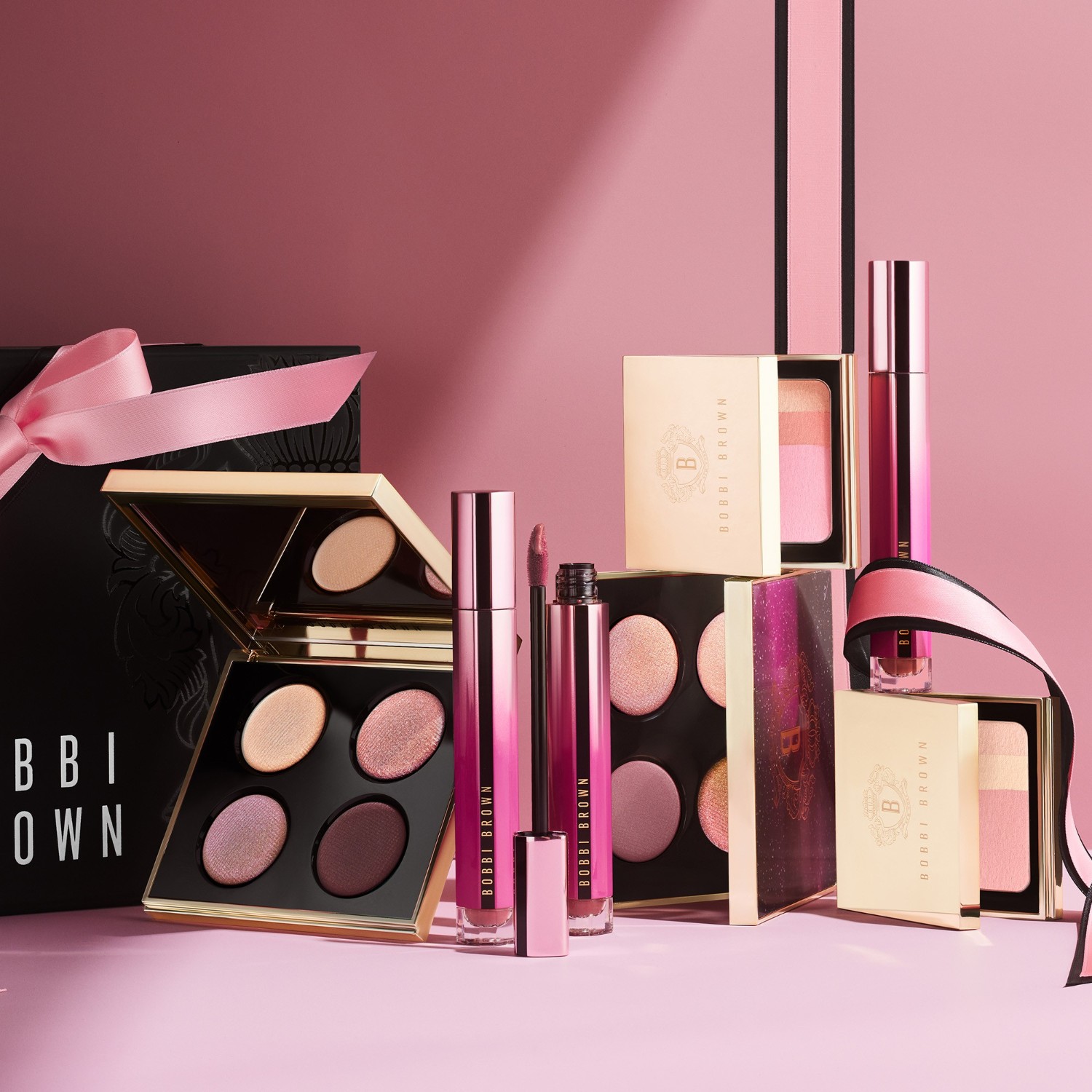 Помада для губ glow with love luxe matte liquid lipstick Bobbi Brown, 14 - claret, объем 6 мл — фото 3