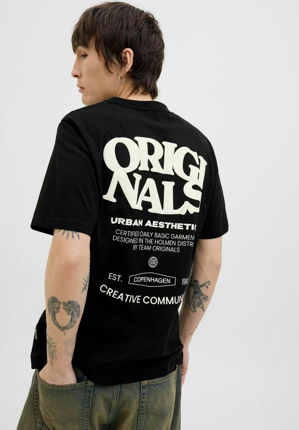 

Футболка с принтом GEDRUCKT RUNDHALSAUSSCHNITT Jack & Jones, черный