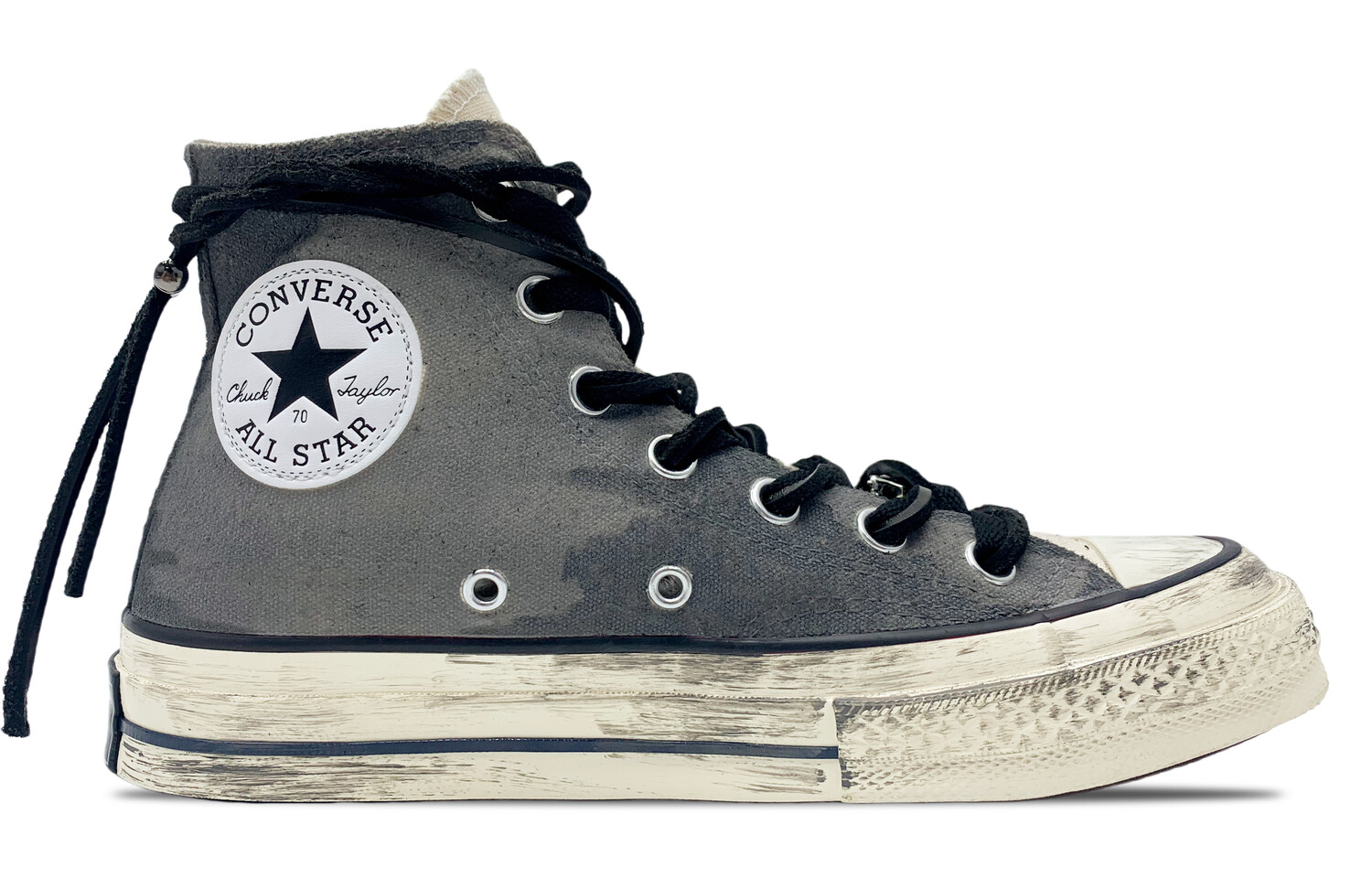 

1970-е годы. Кеды унисекс с высоким берцем, черные/серые. Converse