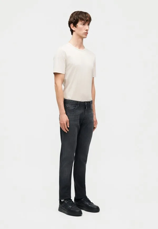 Узкие джинсы Emporio Armani, Medium Grey Denim — фото 4