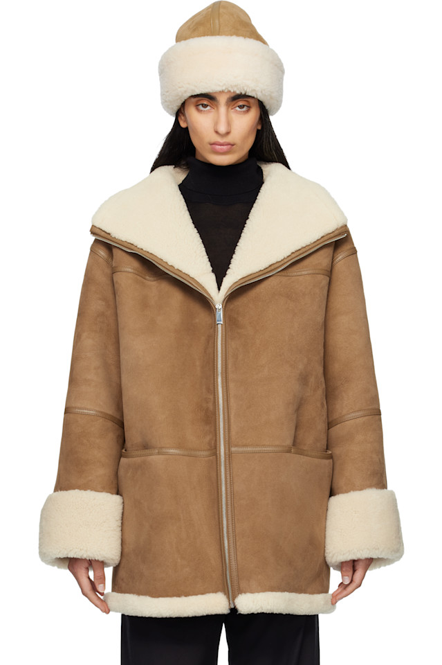 

Toteme Фирменная коричневая куртка из овчины