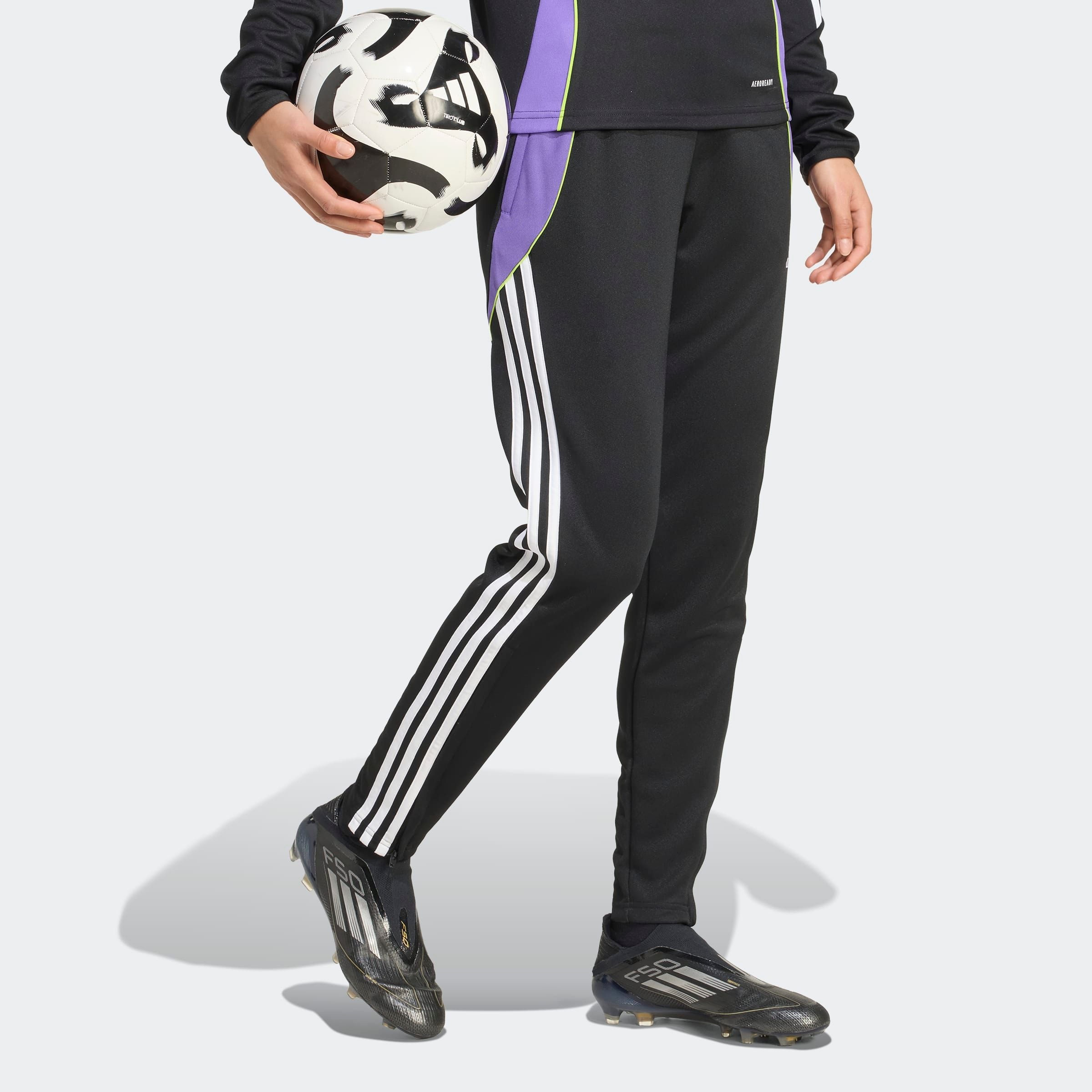 Adidas Performance Узкие спортивные шорты 'Tiro 24' черного цвета — фото 3