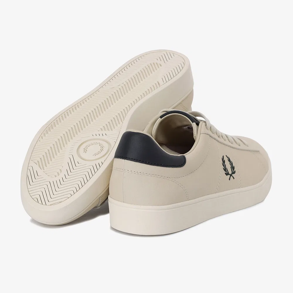 Мужские низкие кеды Spencer из текстурированного нубука, овсяно-зелёные, от Fred Perry — фото 4
