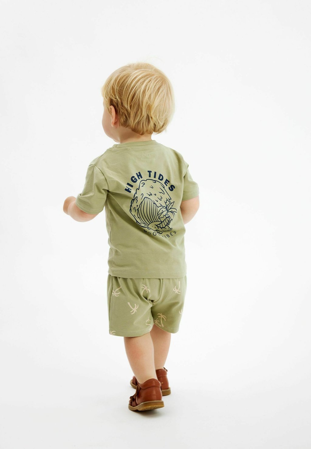 

Шорты Pantaloni sportivi The New Siblings, оливковый