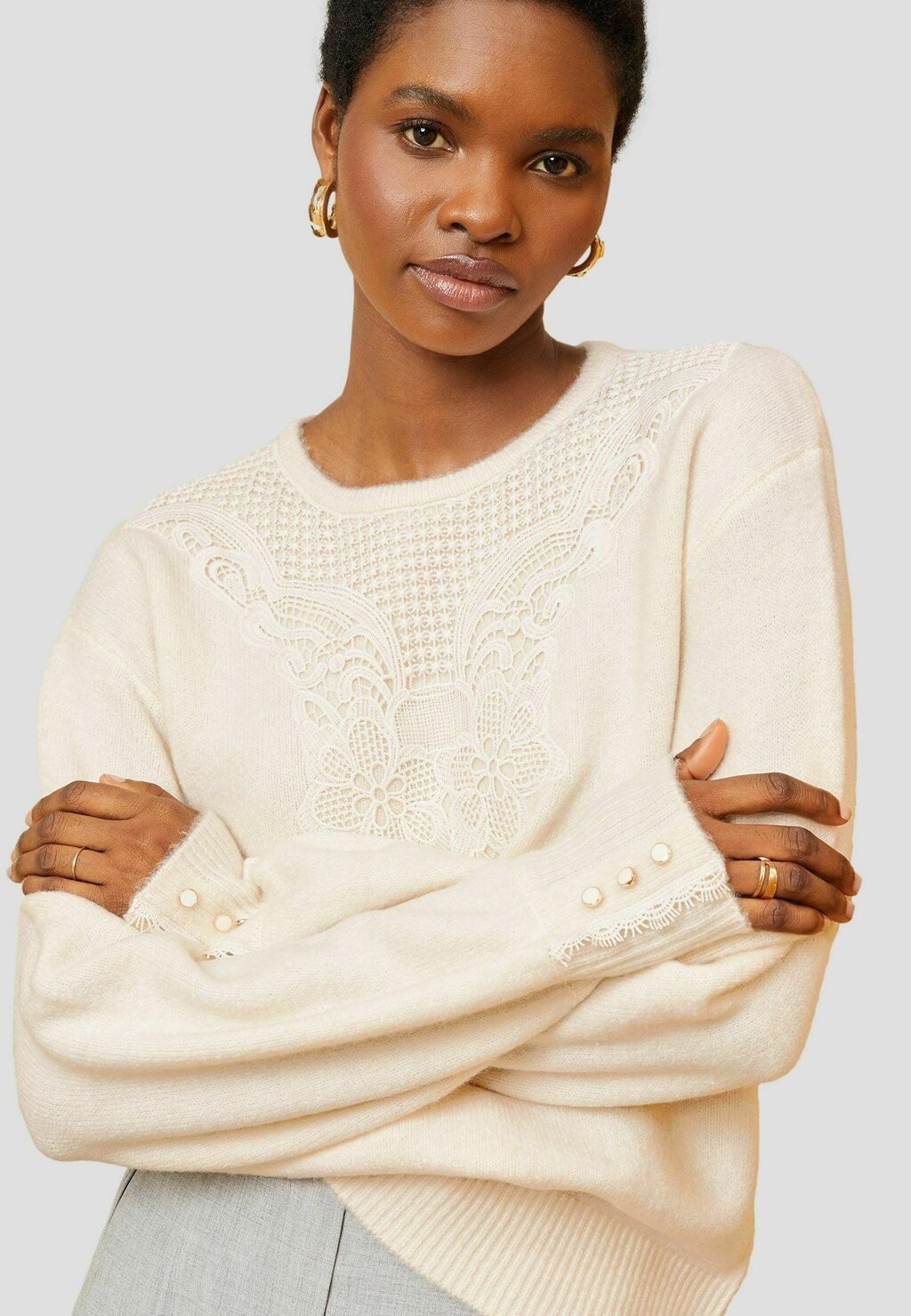 

Вязаный свитер CREW NECK, REGULAR FIT Love & Roses, белый