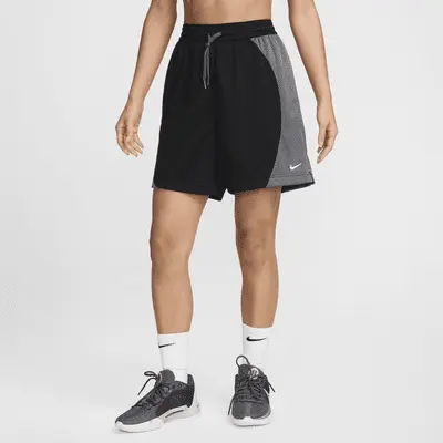 

Шорты Nike Essential, цвет Black/Iron Grey/White