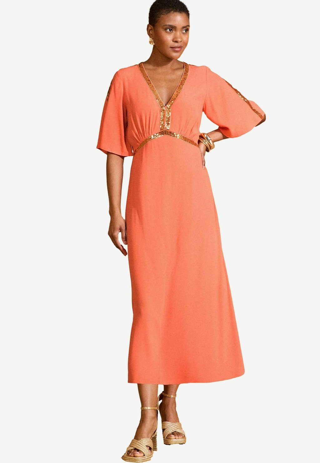 

Повседневное платье REGULAR FIT - SEQUIN SLEEVE MIDI Love & Roses, оранжевый