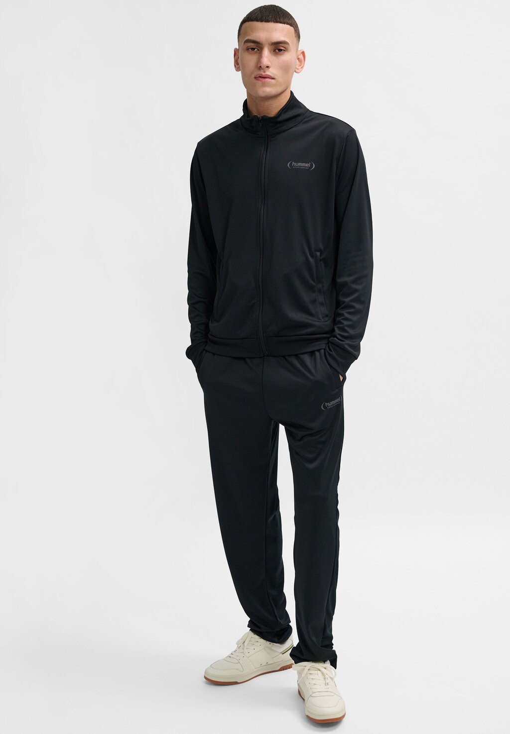 

Спортивный костюм FELIX SET Hummel, цвет black