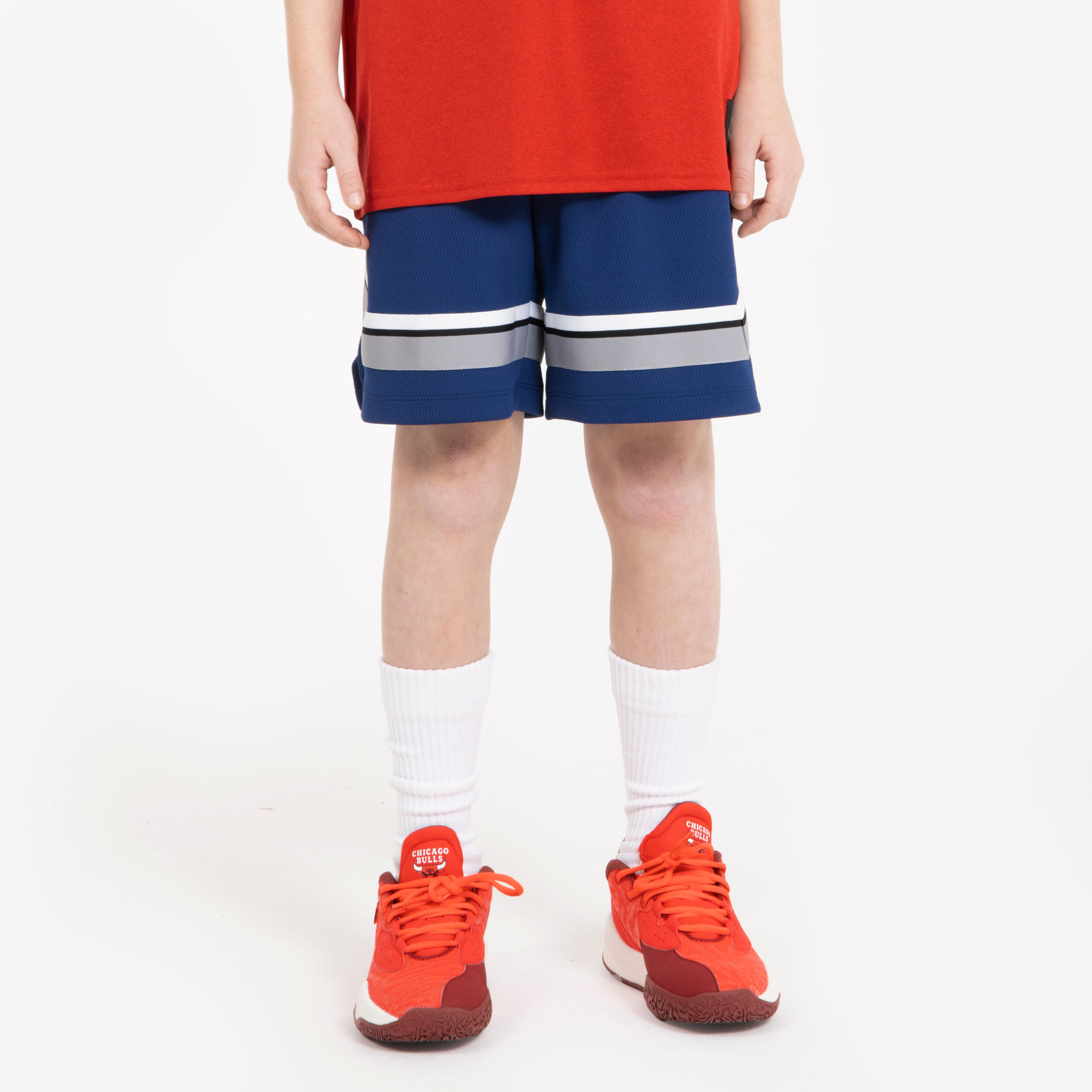 

Молодёжные баскетбольные шорты Tarmak SH 900 NBA