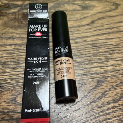 

Матовый бархатистый консилер №3.2 9 мл Make Up For Ever
