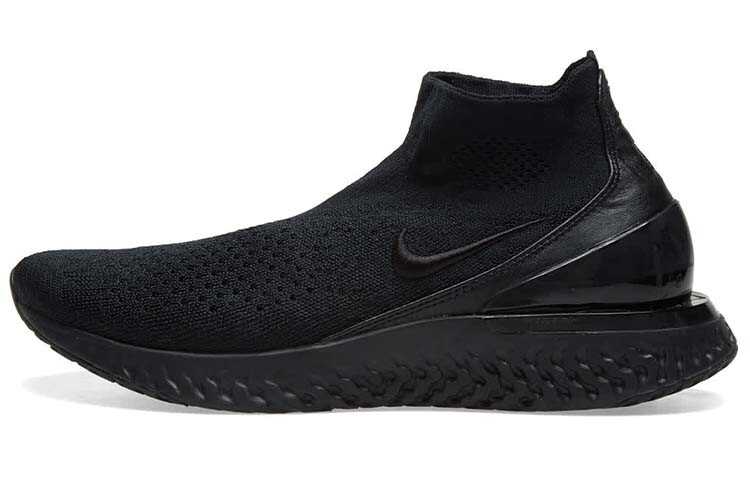 

Nike Кроссовки для женщин