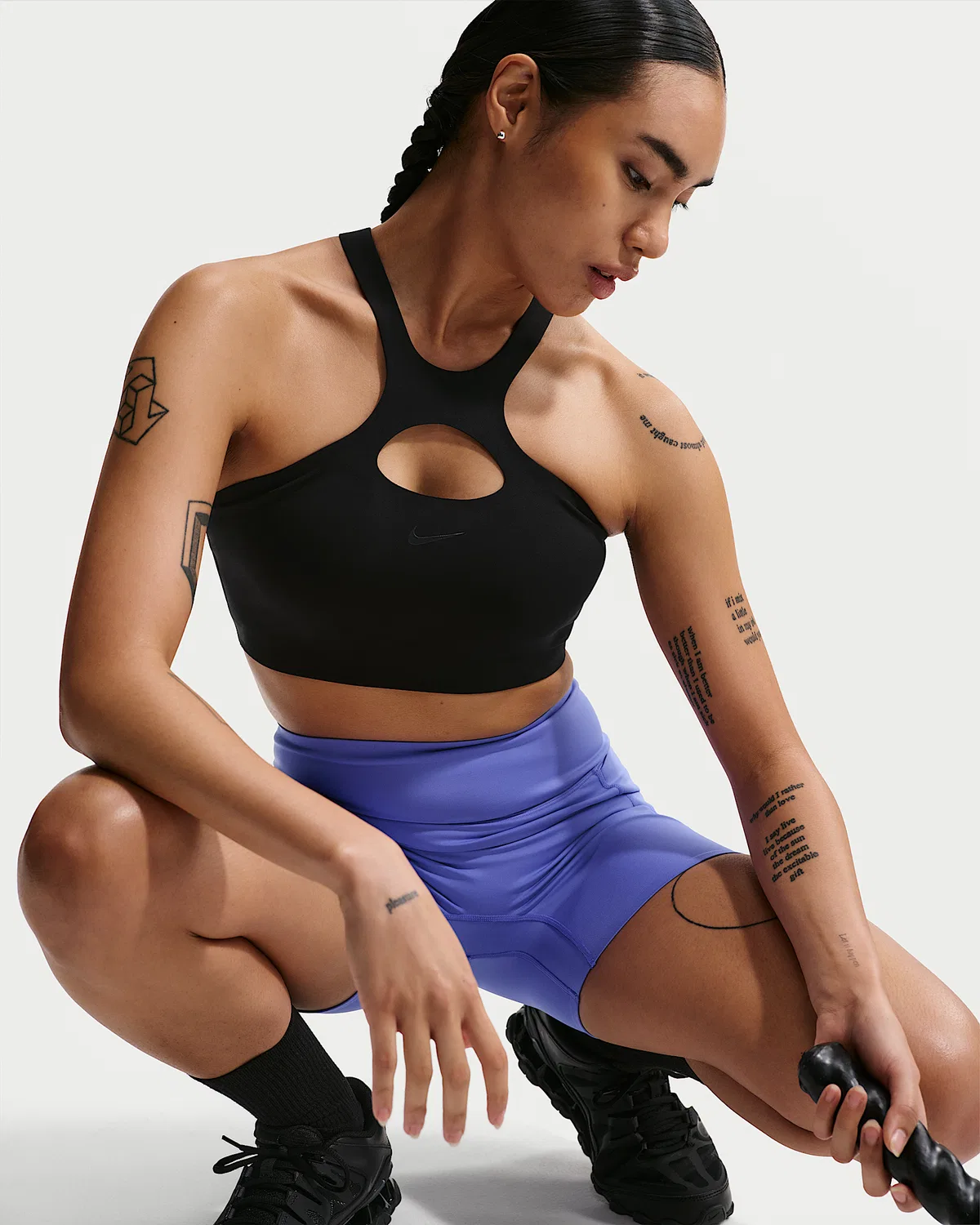 Женский спортивный бюстгальтер Nike Universa средней поддержки с поролоном, Black/Anthracite/Dark Smoke Grey — фото 3