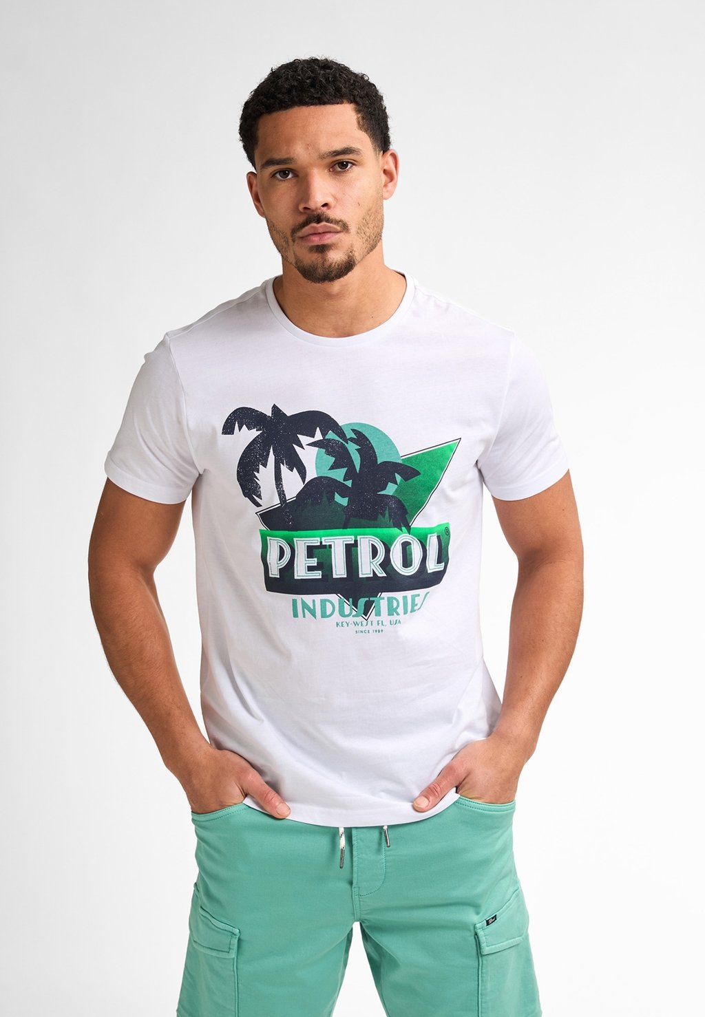 

Футболка с принтом Petrol Industries, белый