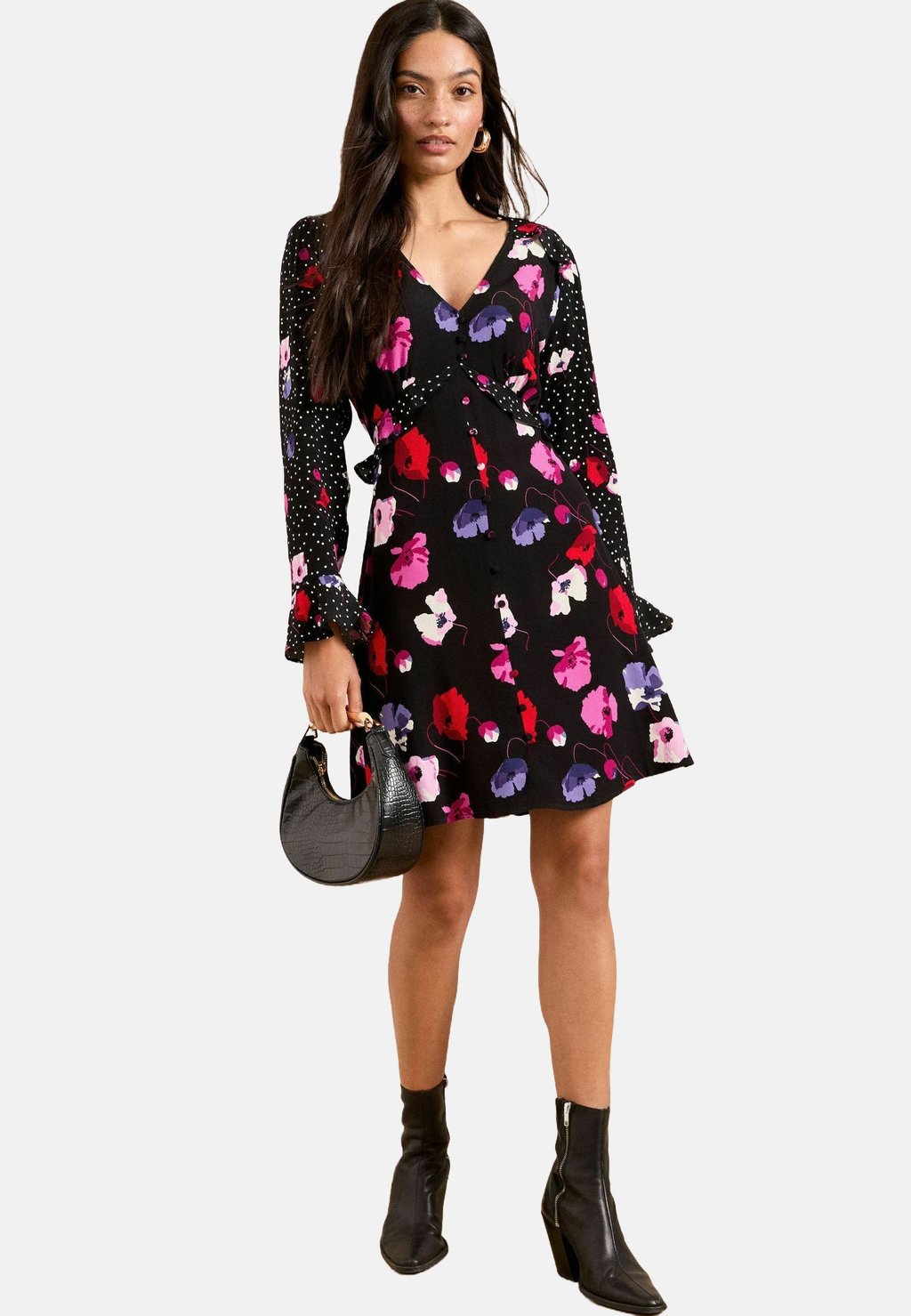 

Повседневное платье PETITE FIT Love & Roses, черный