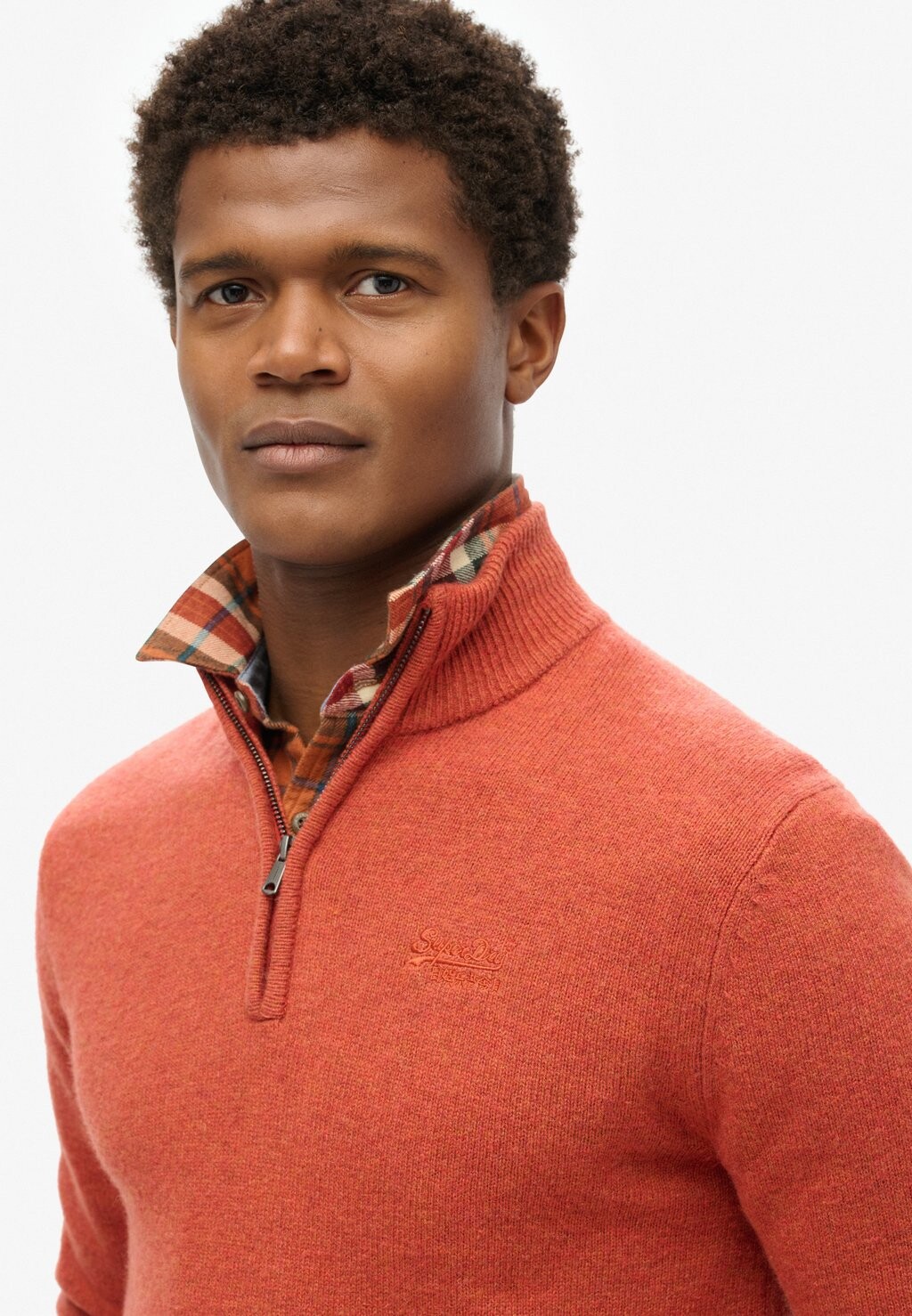

Джемпер ESSENTIAL EMBROIDERED HALF ZIP Superdry, оранжевый
