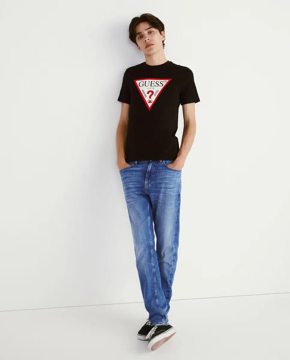 

Мужская футболка с логотипом спереди Guess, черный