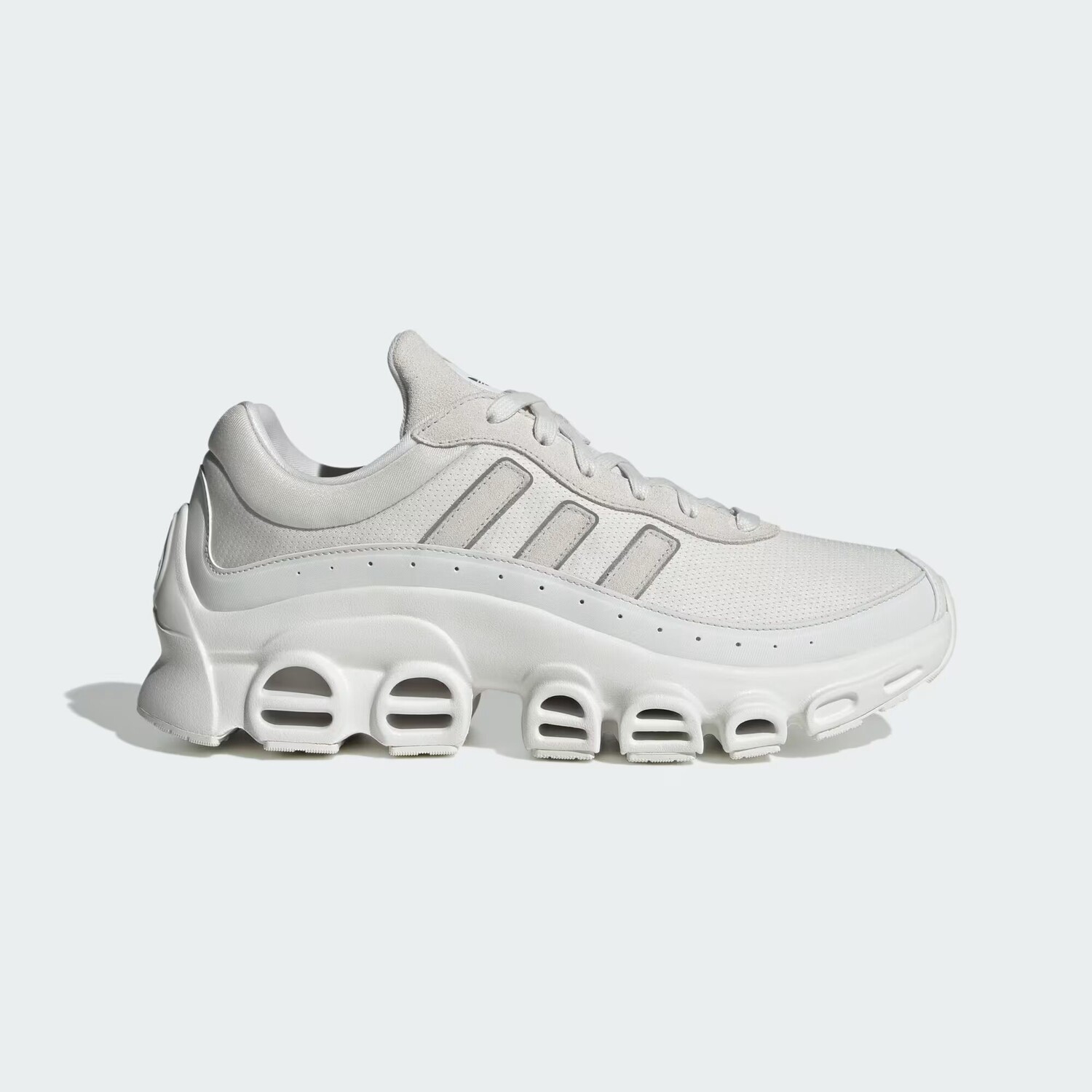 

Кроссовки Адифом Мегарид Adidas, цвет Crystal White/Silver Metallic/Core Black
