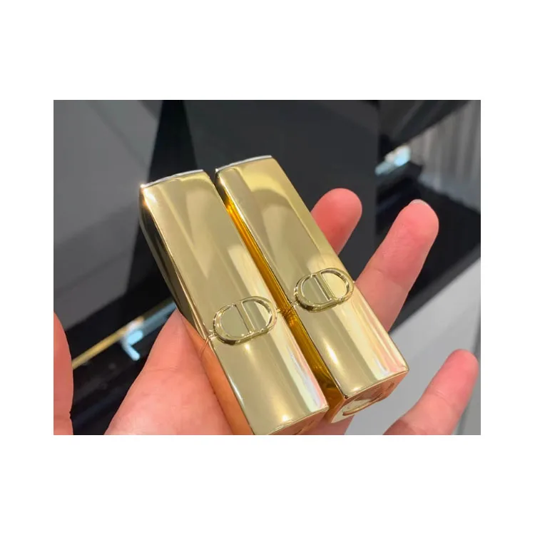 DIOR Ограниченная рождественская помада Fiery Blue Gold в тюбике, бархатистая, легко растушевывается, осветляющая, #284 — фото 4