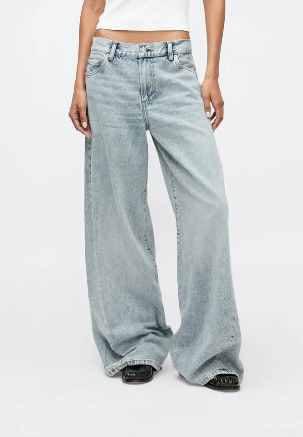 Джинсы с высокой посадкой и широкими штанинами в стиле 70-х. Tommy Hilfiger, Light-Blue Denim