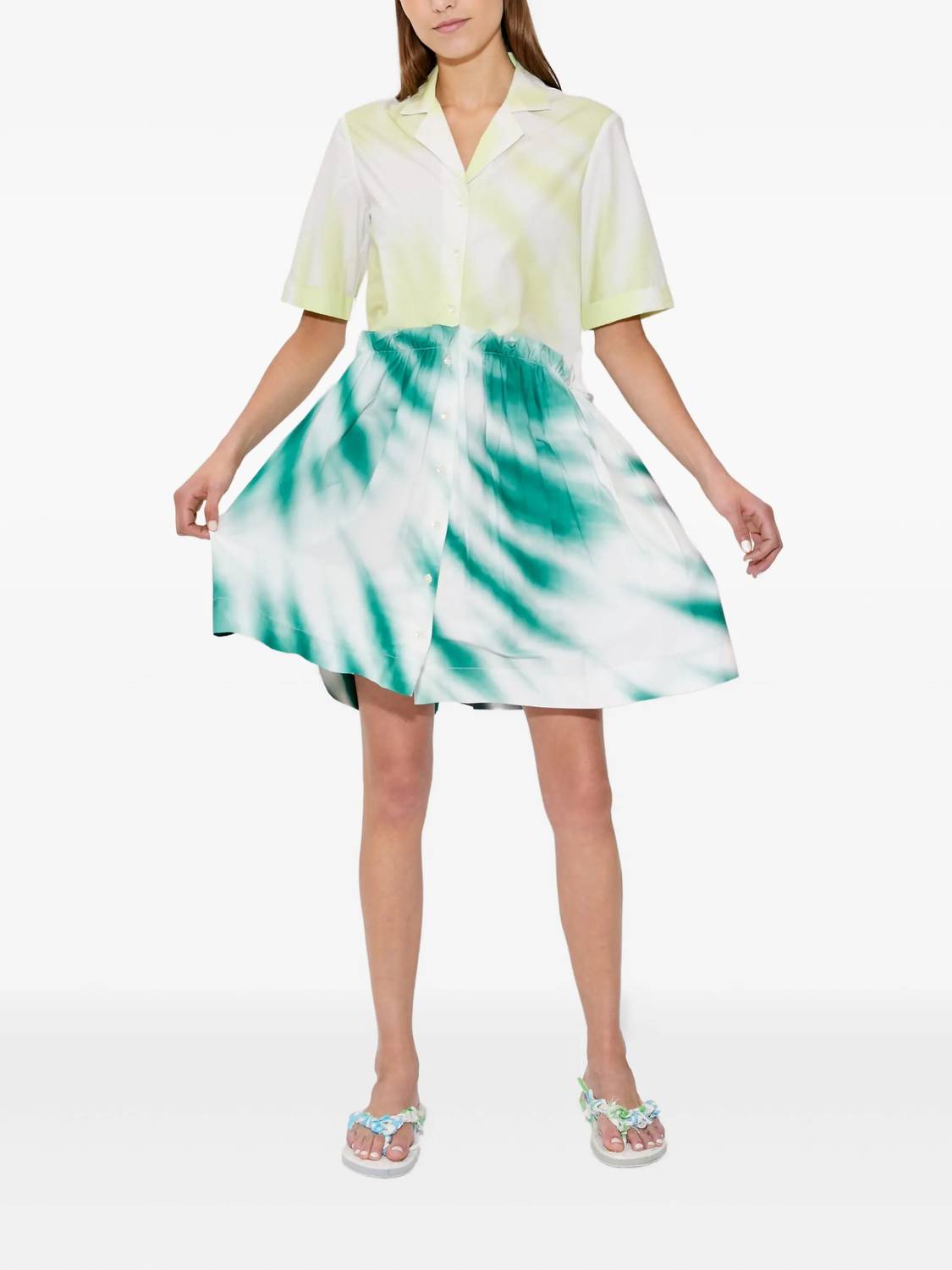 

Мини платье-рубашка сборчатое в лаймово-зеленом цвете Rosie Assoulin