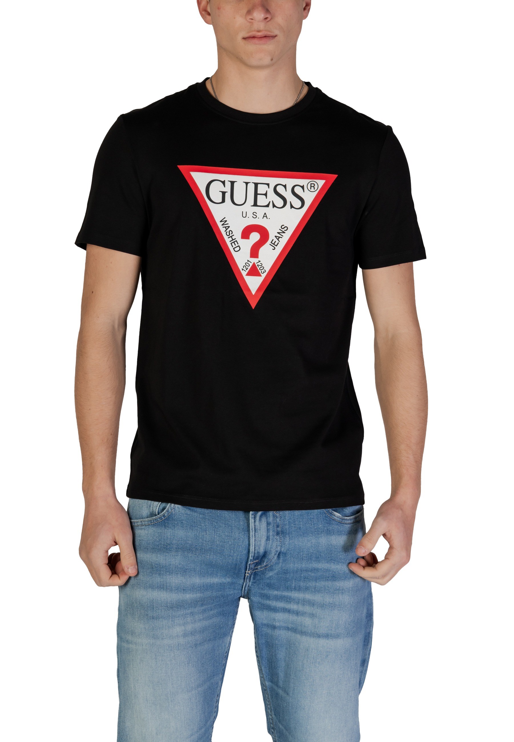 

Футболки Guess, черный