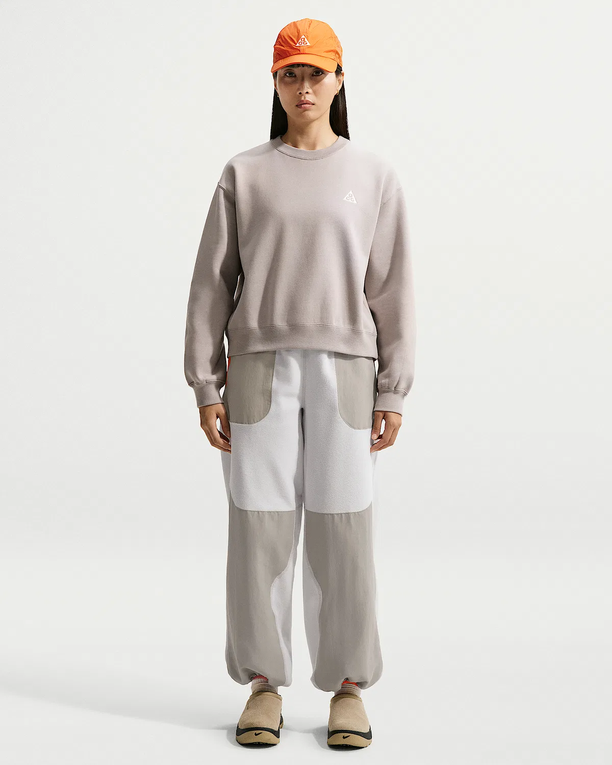 Женская флисовая кофта Nike ACG "Tuff Fleece" Therma-FIT с круглым вырезом, College Grey/Summit White — фото 4