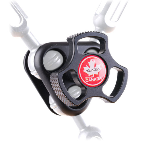 

Aquatica Delta 3 Triple Ball Joint Clamp for 1" Ball Arms 77801