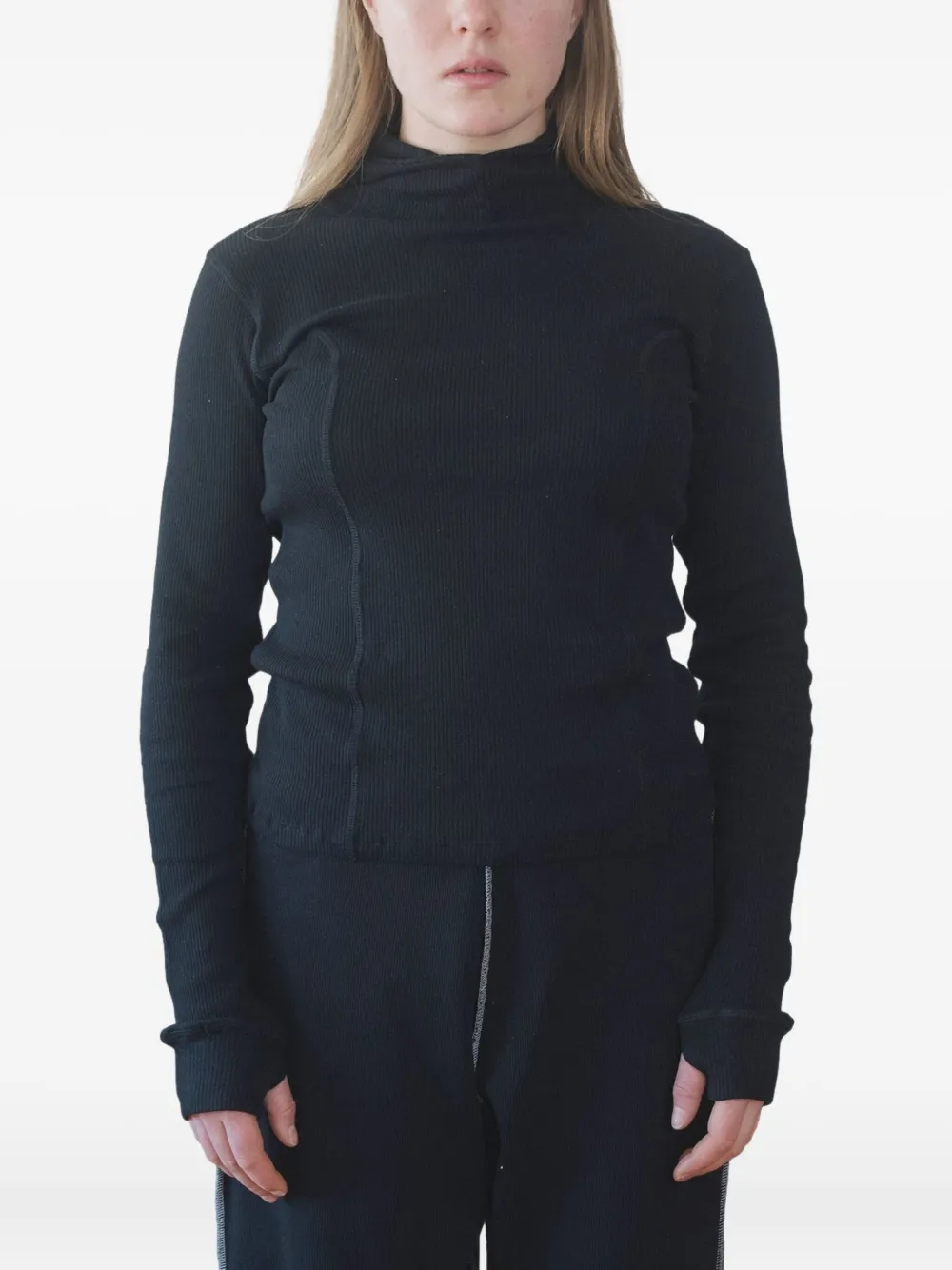 

Топ с капюшоном Baserange, черный